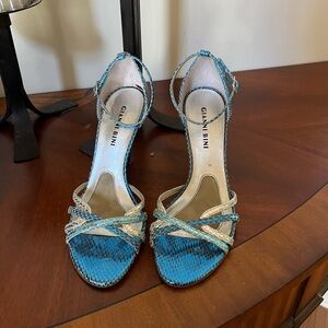 Gianni Bini. Size 6